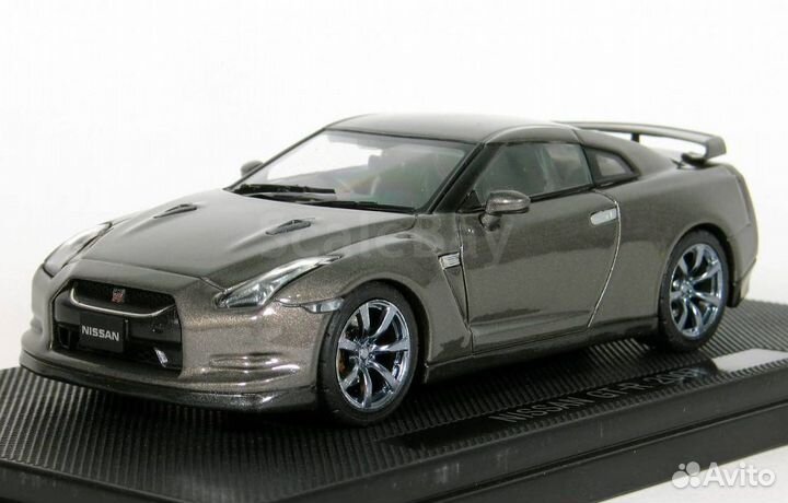 Масштаб 1-43 nissan-infinity