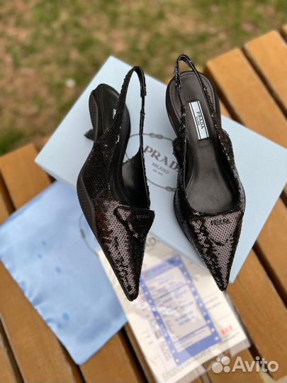 Босоножки Prada все цвета