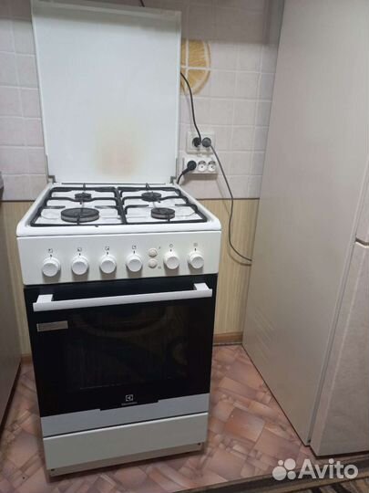 Газовая плита бу Electrolux