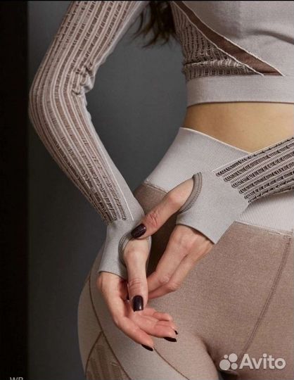 Костюм спортивный, размер 42,44,46,48