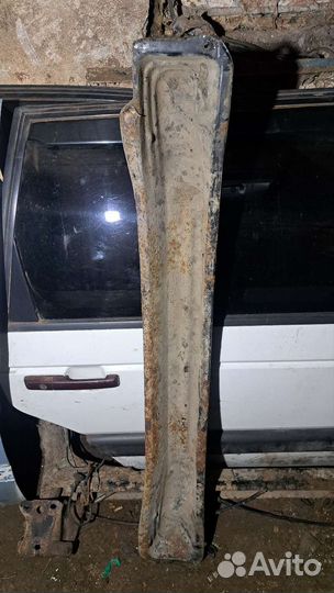 Усилитель заднего бампера golf 3