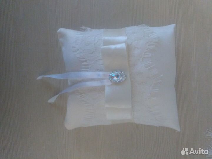 Свадебная подушка для колец