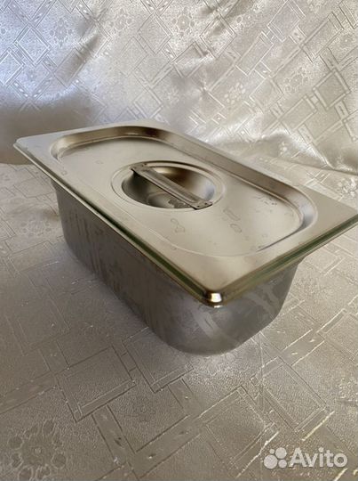 Гастроемкость с крышкой