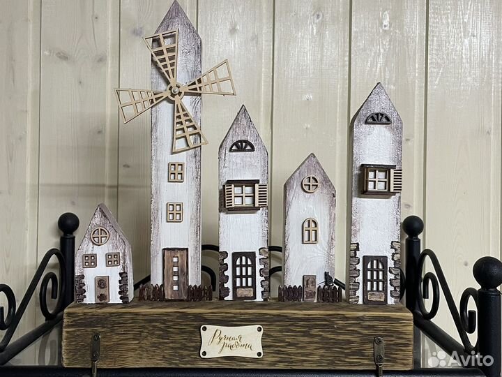 Ключницы и вешалки ручной работы