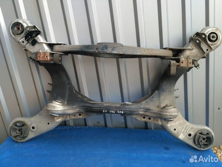 Подрамник задний-балка задняя Mercedes W211 2002-2