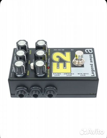 AMT E2 - двухканальный гитарный предусилитель