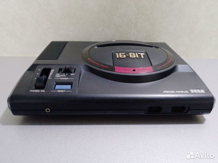 Sega Mega Drive (Оригинальная, Полный Комплект)