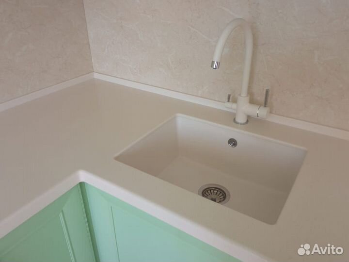 Столешница для кухни из искусственного камня