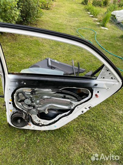 Дверь задняя правая на Kia cerato 2 поколение