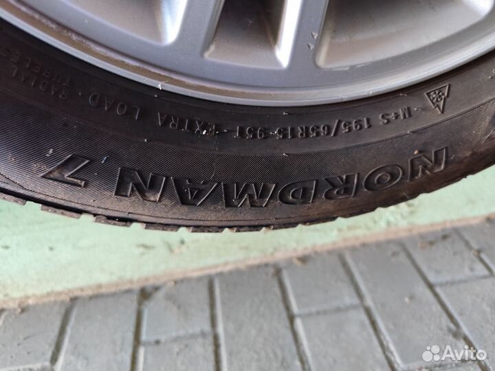 Оригинальные диски Suzuki и шины Nokian сборе