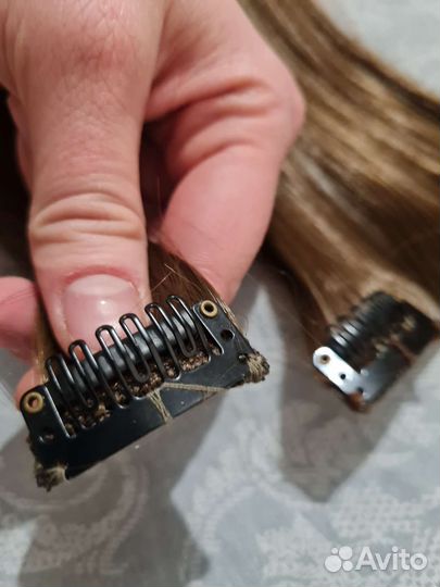 Волосы на заколках