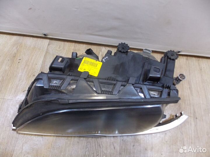 BMW 3 E46 Sedan, фара левая