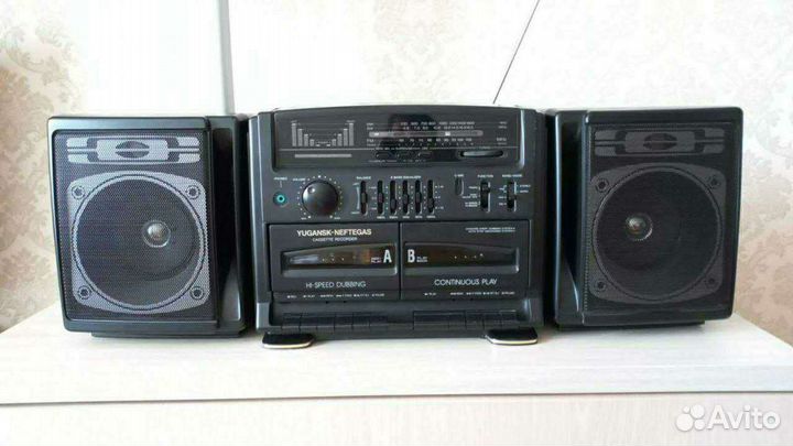 Стерео радиоприемник двухкассетный Магнитофон