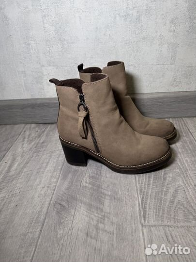 Обувь женская 38 размер