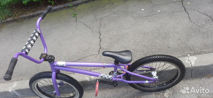 Трюковой велосипед BMX