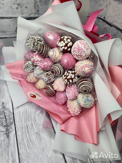 Клубника в шоколаде / подарок на 8 марта