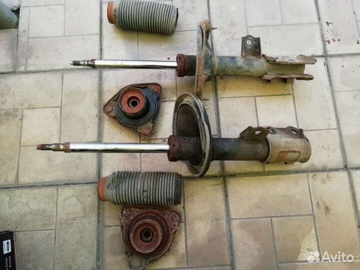 Амортизаторы на hyundai Elantra HD