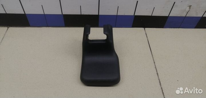 Крышка кронштейна сиденья Land Cruiser (150) -Prad