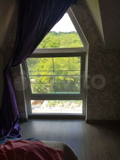 Дом 177,7 м² на участке 5 сот.