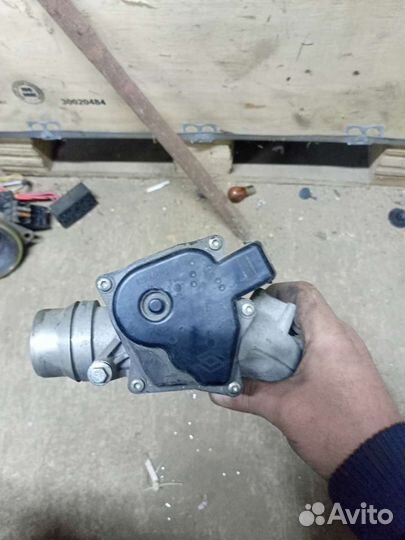 Дроссельная заслонка Рено Дастер Логан Канга Симбо