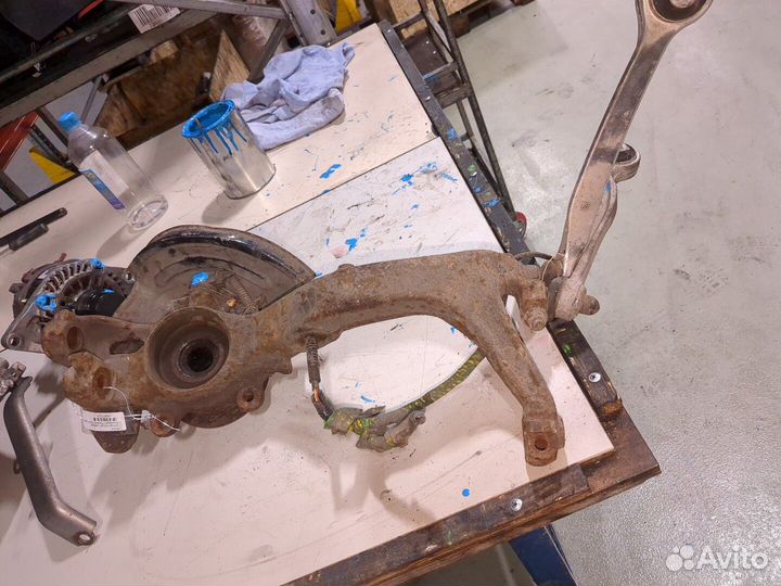 Ступица (кулак, цапфа) Volkswagen Passat 5, 2002