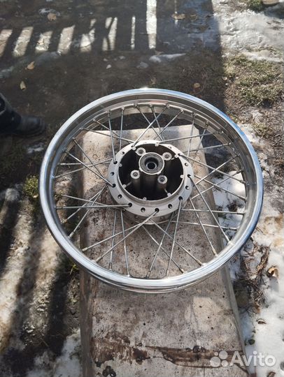 Заднее колесо на мотоцикл
