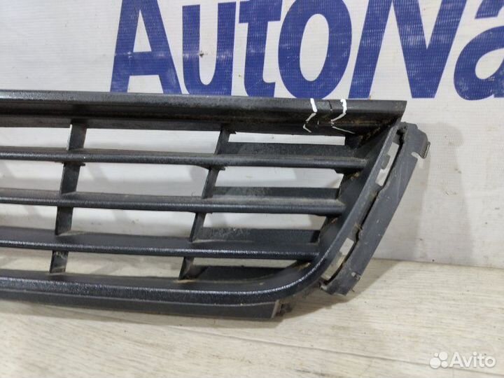 Решетка в бампер передняя Volkswagen Polo Sed