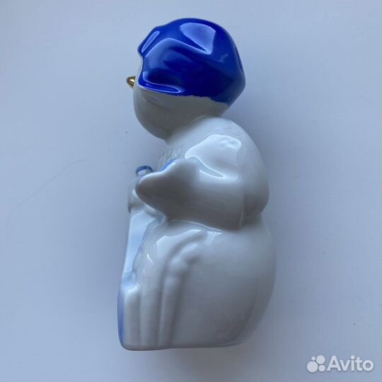 Фарфоровая статуэтка Снеговик Известия, Дулево