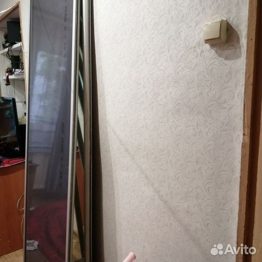 Зеркало настенное в раме бу