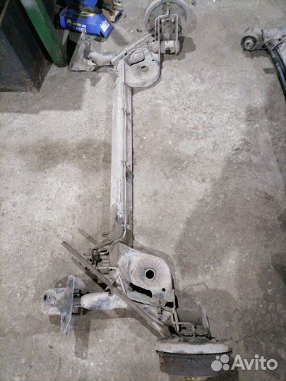 Балка задняя Renault Clio седан 1.4