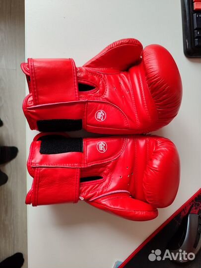 Боксерские перчатки 12 oz