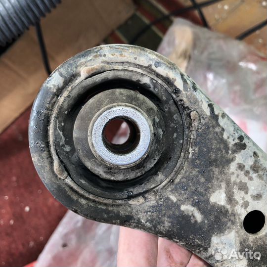 Передние рычаги mitsubishi lancer 9