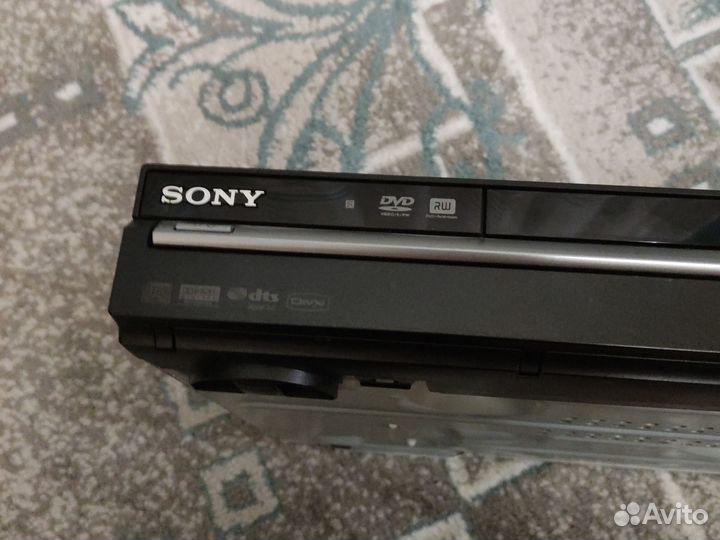 Sony rdr gx350(DVD плеер с разводом звука)