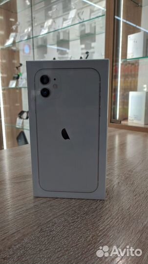 Смартфон Apple iPhone 11 128Гб Белый