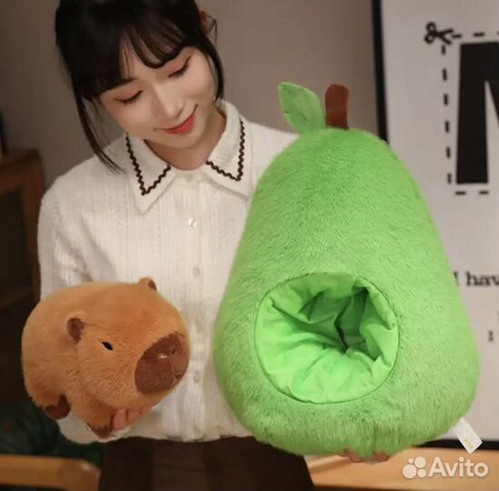 Игрушка Капибара в авокадо