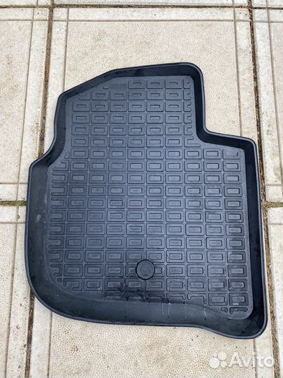 Автомобильные коврики резиновые