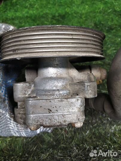 Насос гидроусилителя Mazda 3