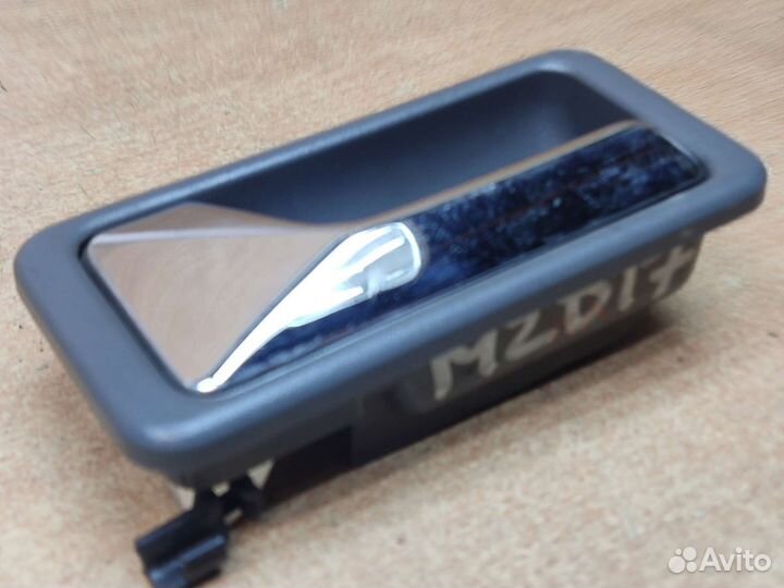 Ручка внутренняя передняя левая, Mazda 626 GD
