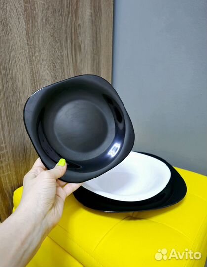 Набор 18 квадратных тарелок новый