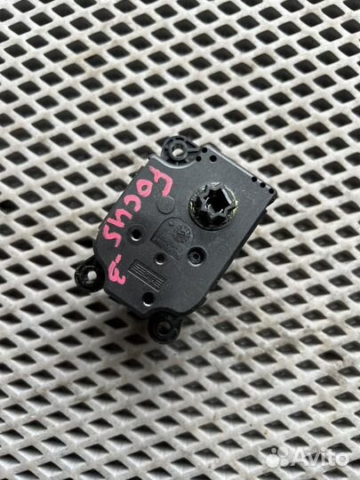 Форд фокус 3 привод заслонки печки av6n19e616aa