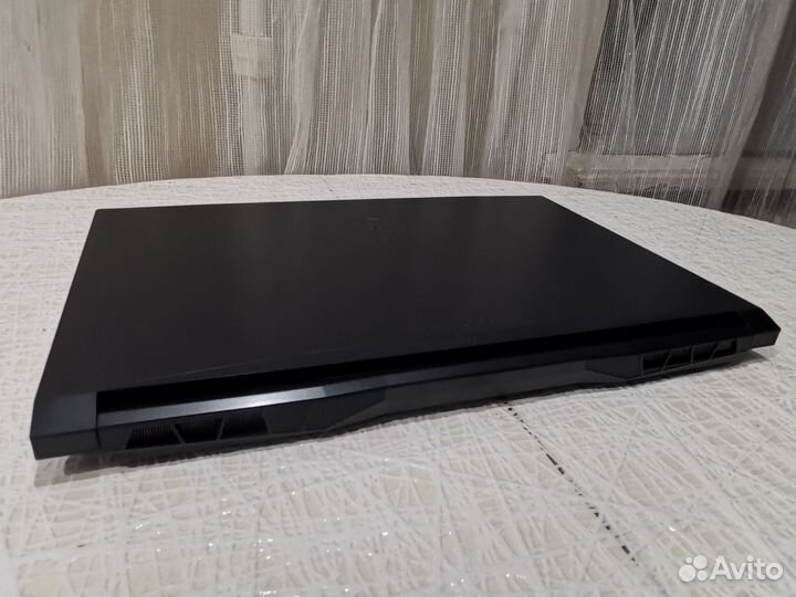 Игровой ноутбук MSI Katana 17