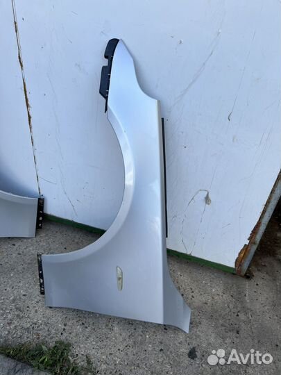 Крыло переднее левое BMW E60 E61