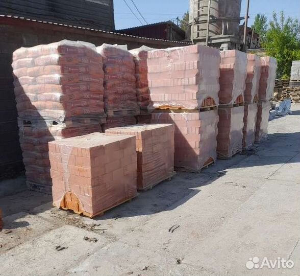 Кирпич полнотелый одинарный красный м125 м150