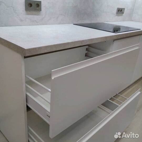 Кухонный гарнитур/кухня по индивидуальным размерам