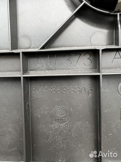 Обшивка багажника задняя правая Audi A3 8V