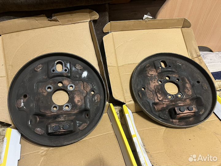 Щитки задних барабанов vw polo