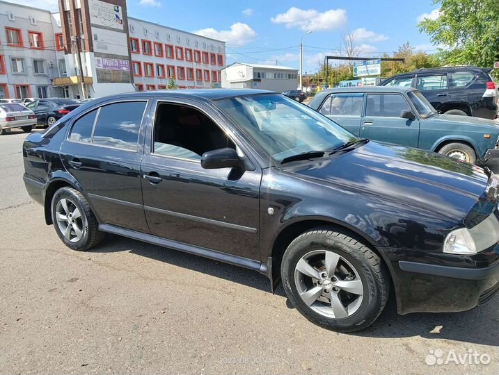 Skoda Octavia 1.6 МТ, 2008, 225 000 км