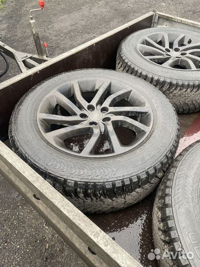 Nokian Tyres Hakkapeliitta 8 SUV 235/60 R18