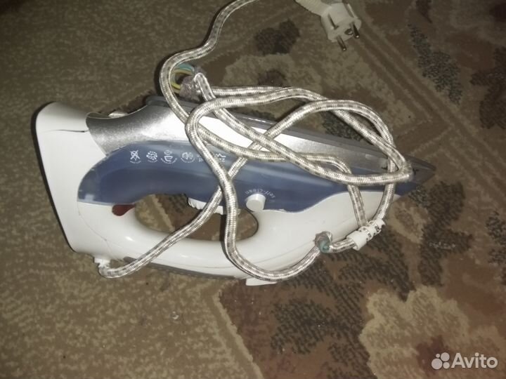 Утюг Скарлетт фирм.из Питера под ремонт