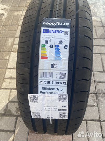 Goodyear EfficientGrip Performance 225/55 R17
